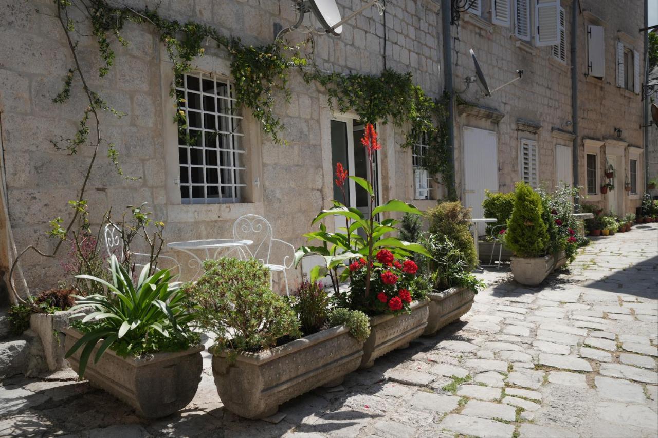 Apartments Visit Perast Exterior foto